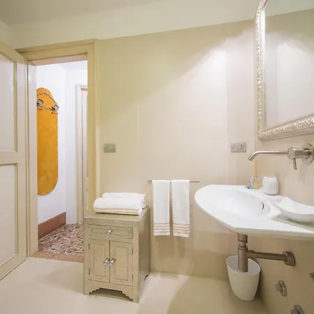 Affittacamere Corte Realdi Boutique 3*